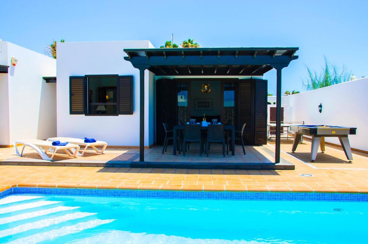 Villa Calamares With Heated Pool And Air Conditioning Плая Бланка Екстериор снимка